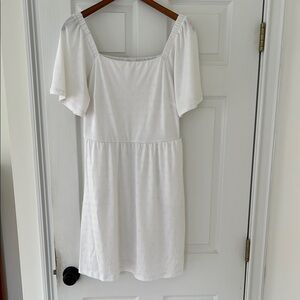 White Short Sleeve Dress